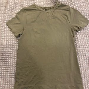 skims soft smoothing tee